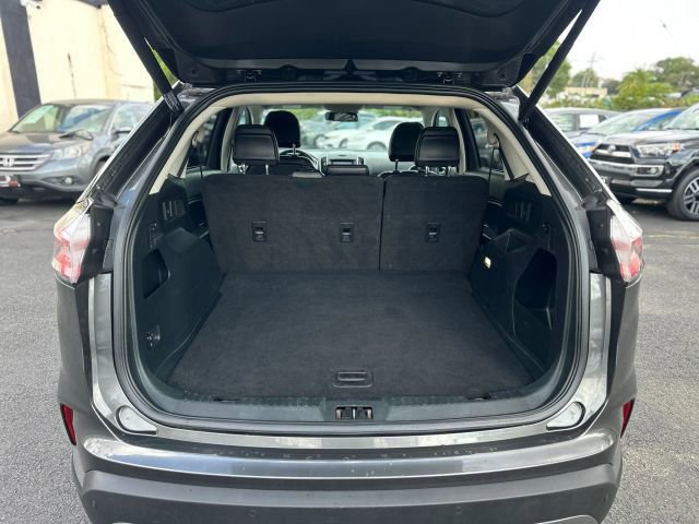 Used 2019 Ford Edge SEL w/ Equipment Group 201A image 36