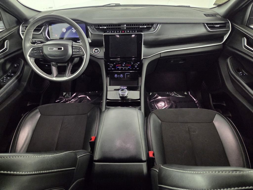 Certified 2023 Jeep Grand Cherokee Altitude image 26