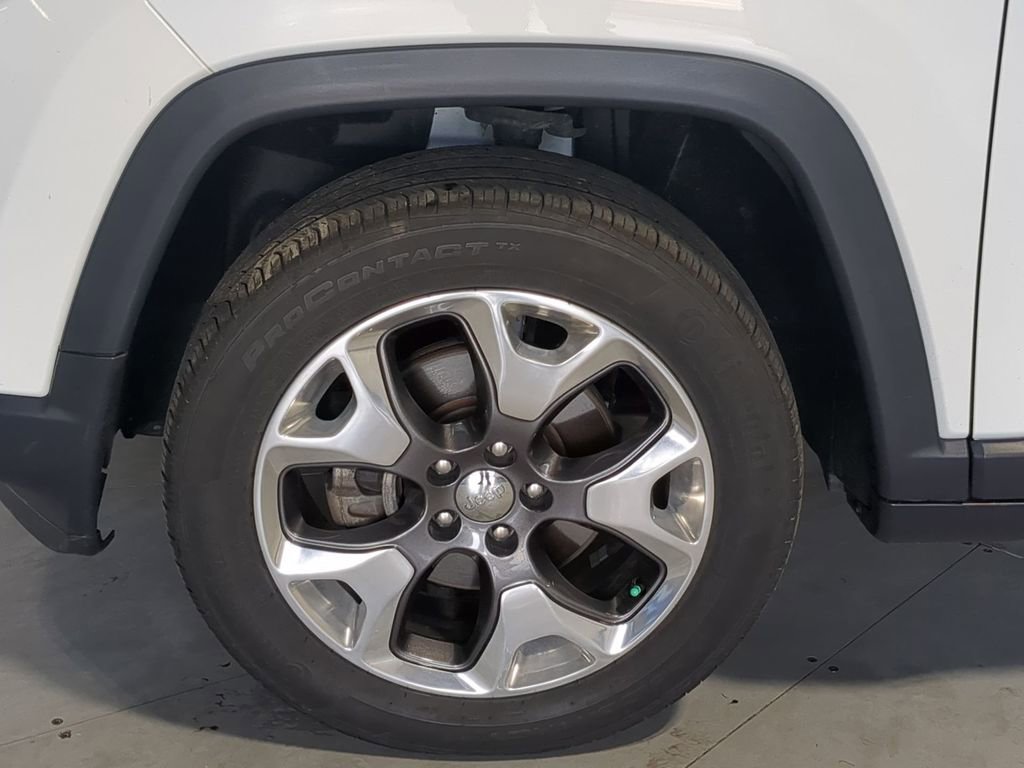 Used 2020 Jeep Compass Limited image 17