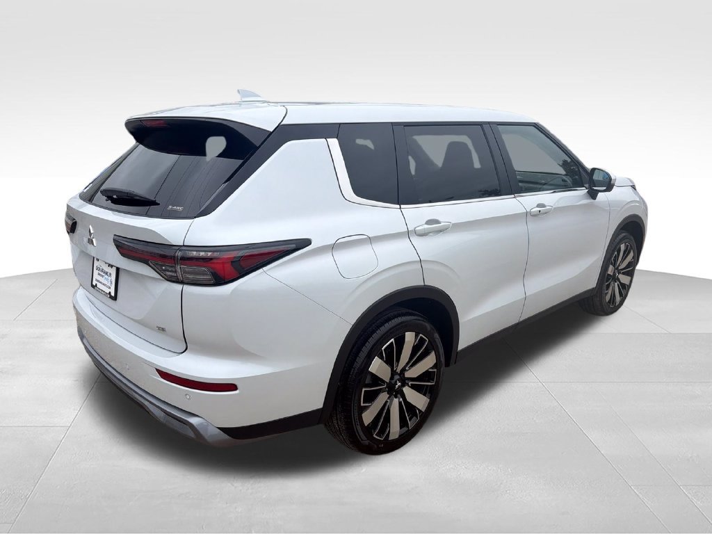 New 2026 Mitsubishi Outlander SE AWD/4WD image 5
