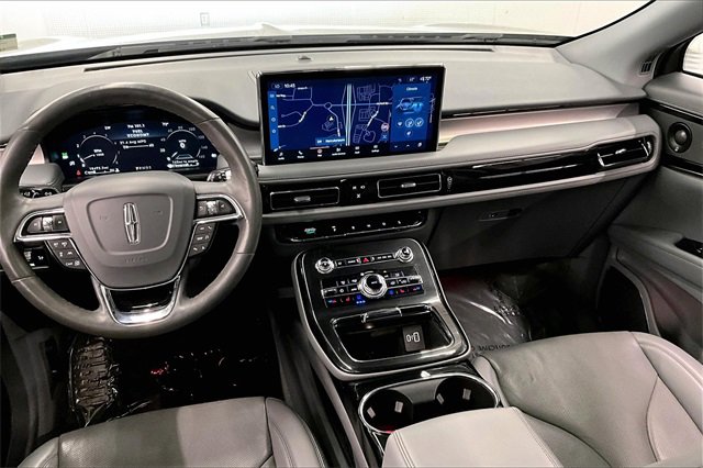 Used 2023 Lincoln Nautilus Reserve w/ Equipment Group 201A image 6