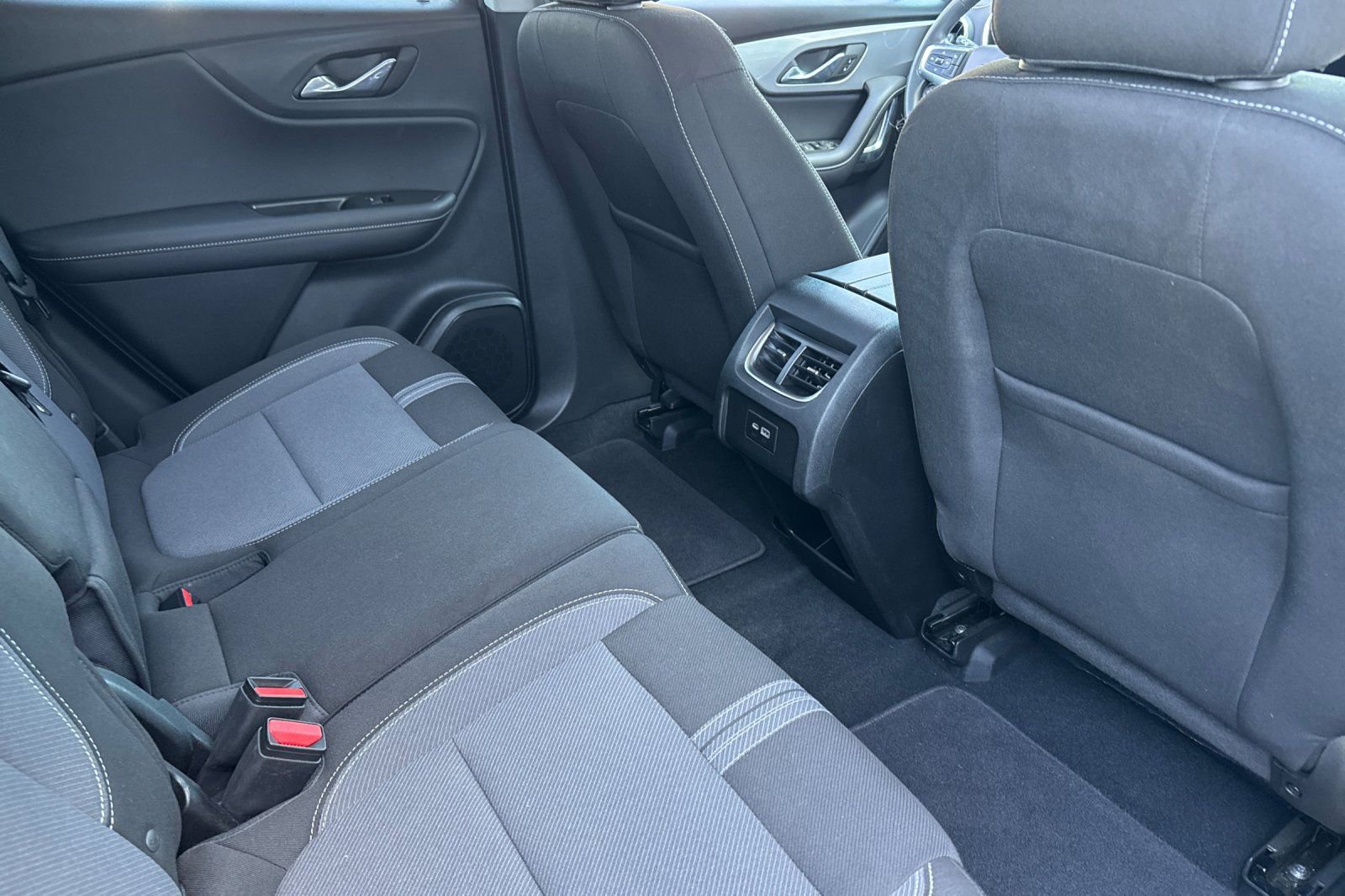 Used 2023 Chevrolet Blazer LT image 19