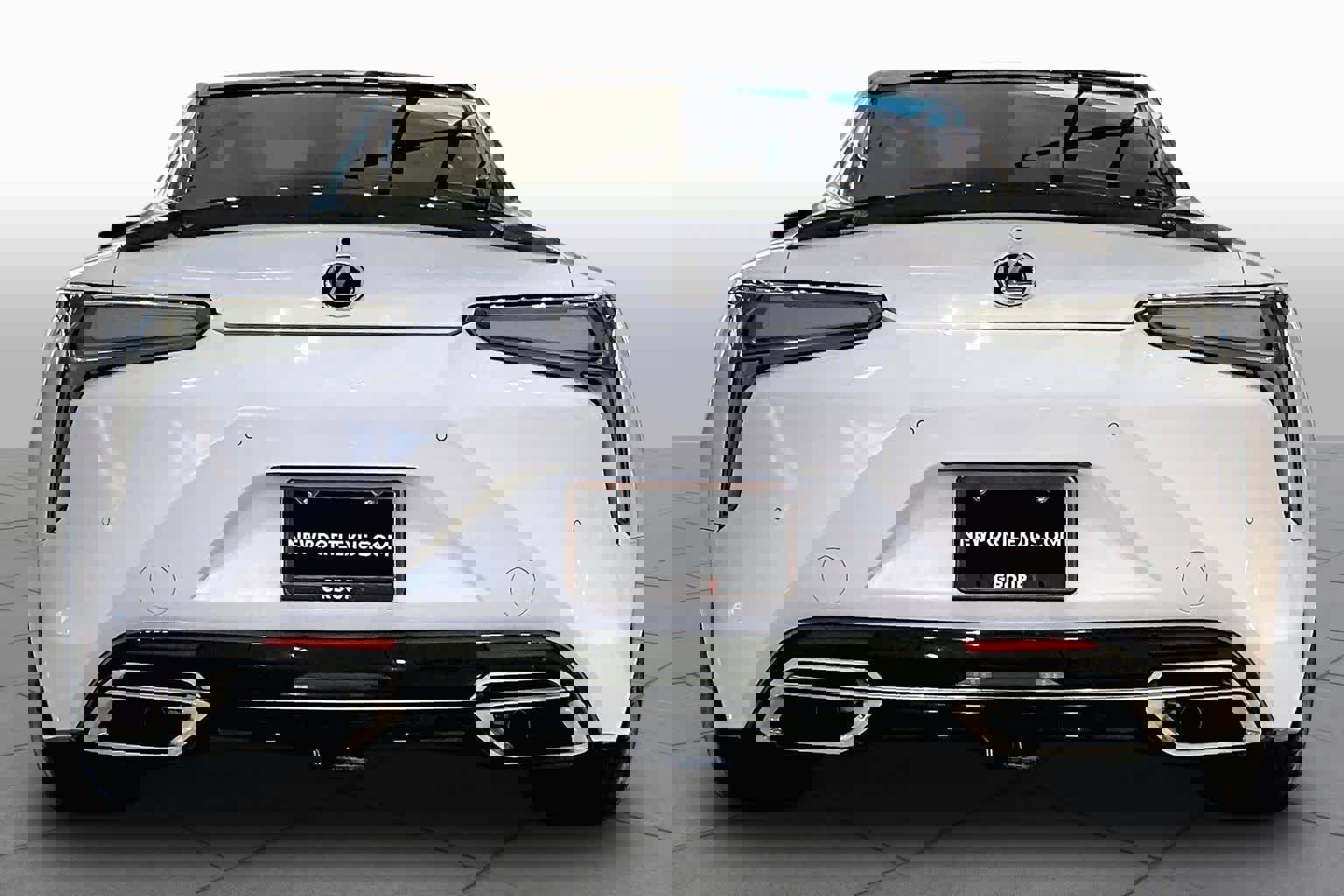 Used 2019 Lexus LC 500 Coupe w/ Carbon Fiber Package image 4