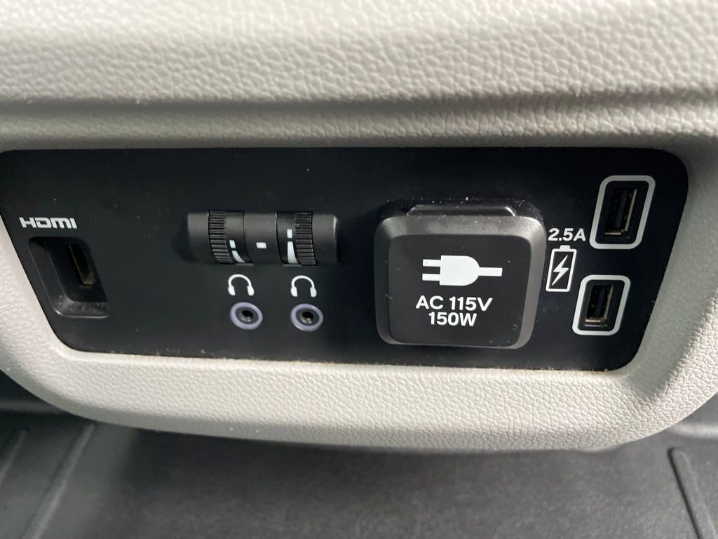 Used 2021 Honda Pilot Touring image 42