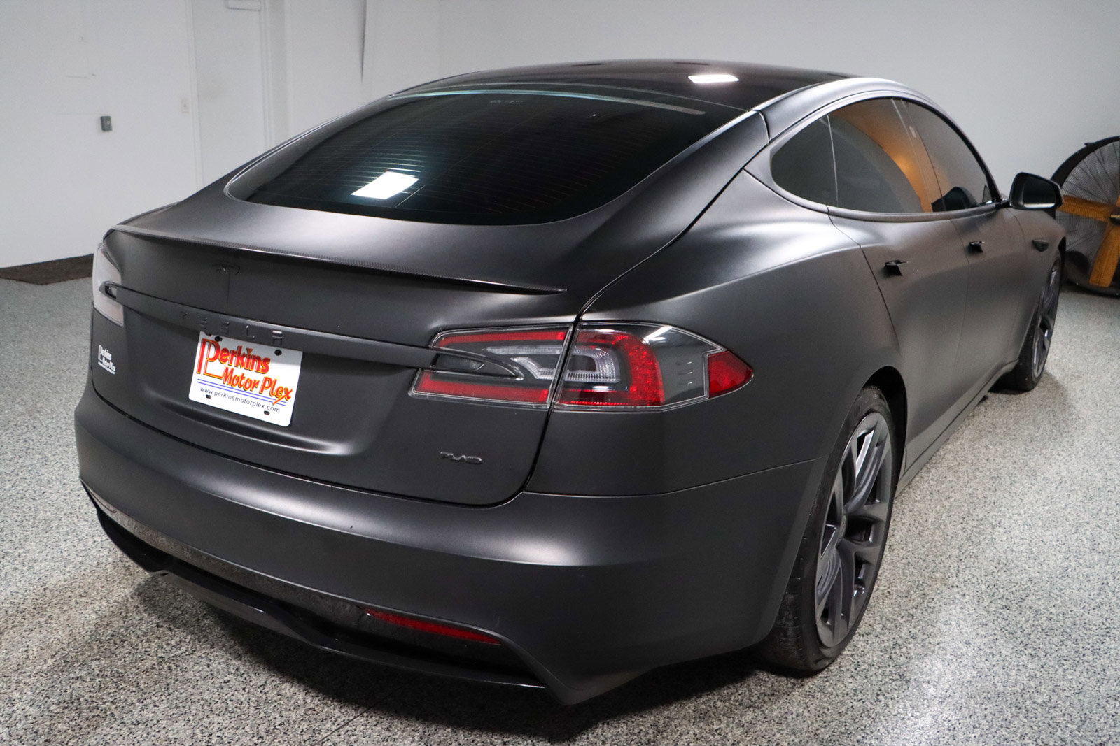 Used 2022 Tesla Model S Plaid image 7