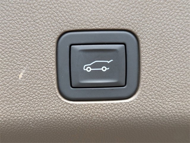 Used 2025 GMC Yukon Denali image 14