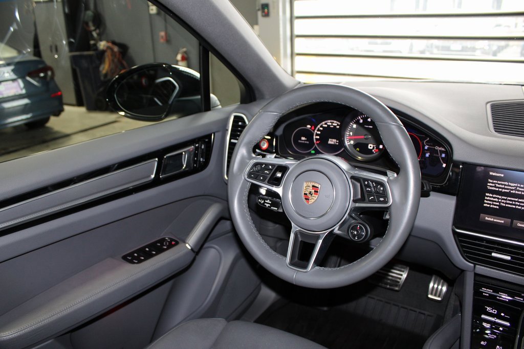 Used 2023 Porsche Cayenne S image 24