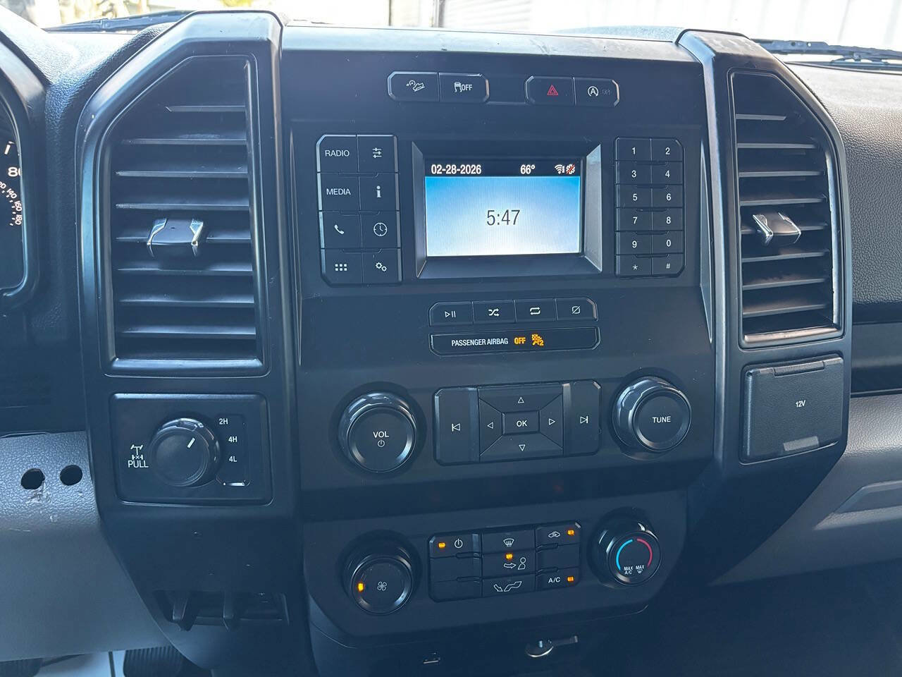 Used 2019 Ford F150 XL w/ Equipment Group 101A Mid AWD/4WD image 17