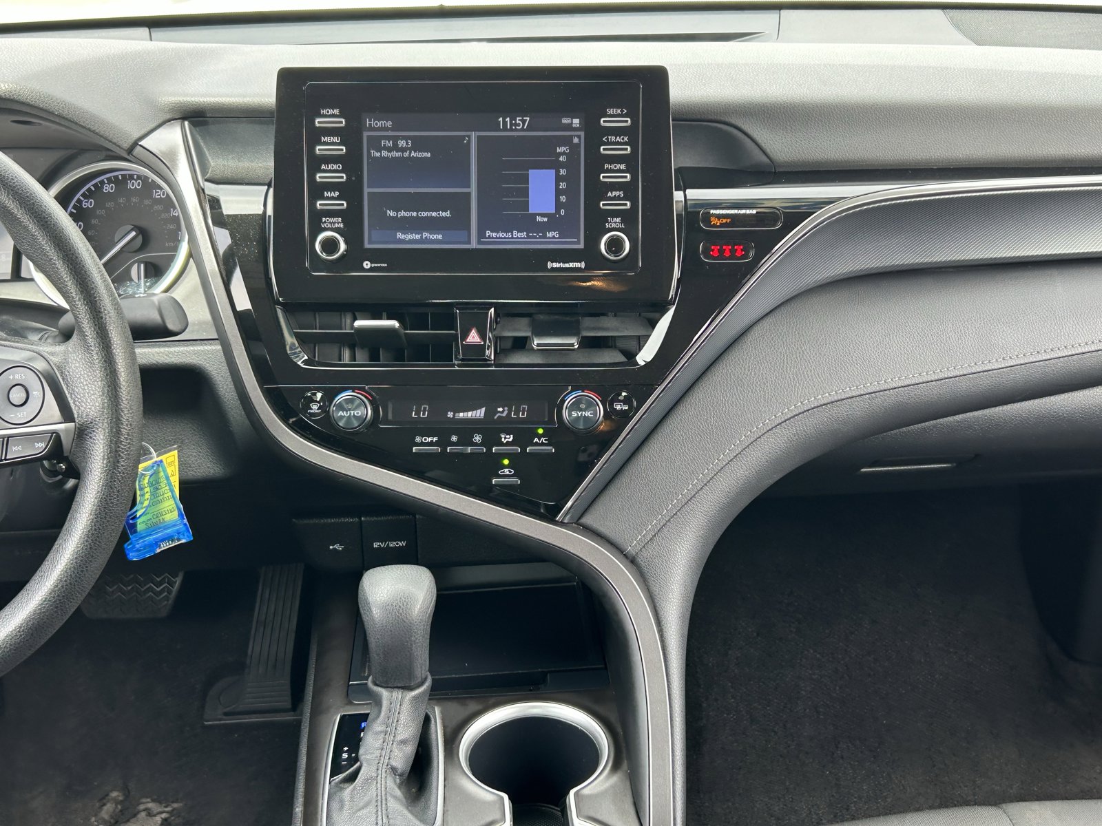 Used 2024 Toyota Camry LE FWD image 16