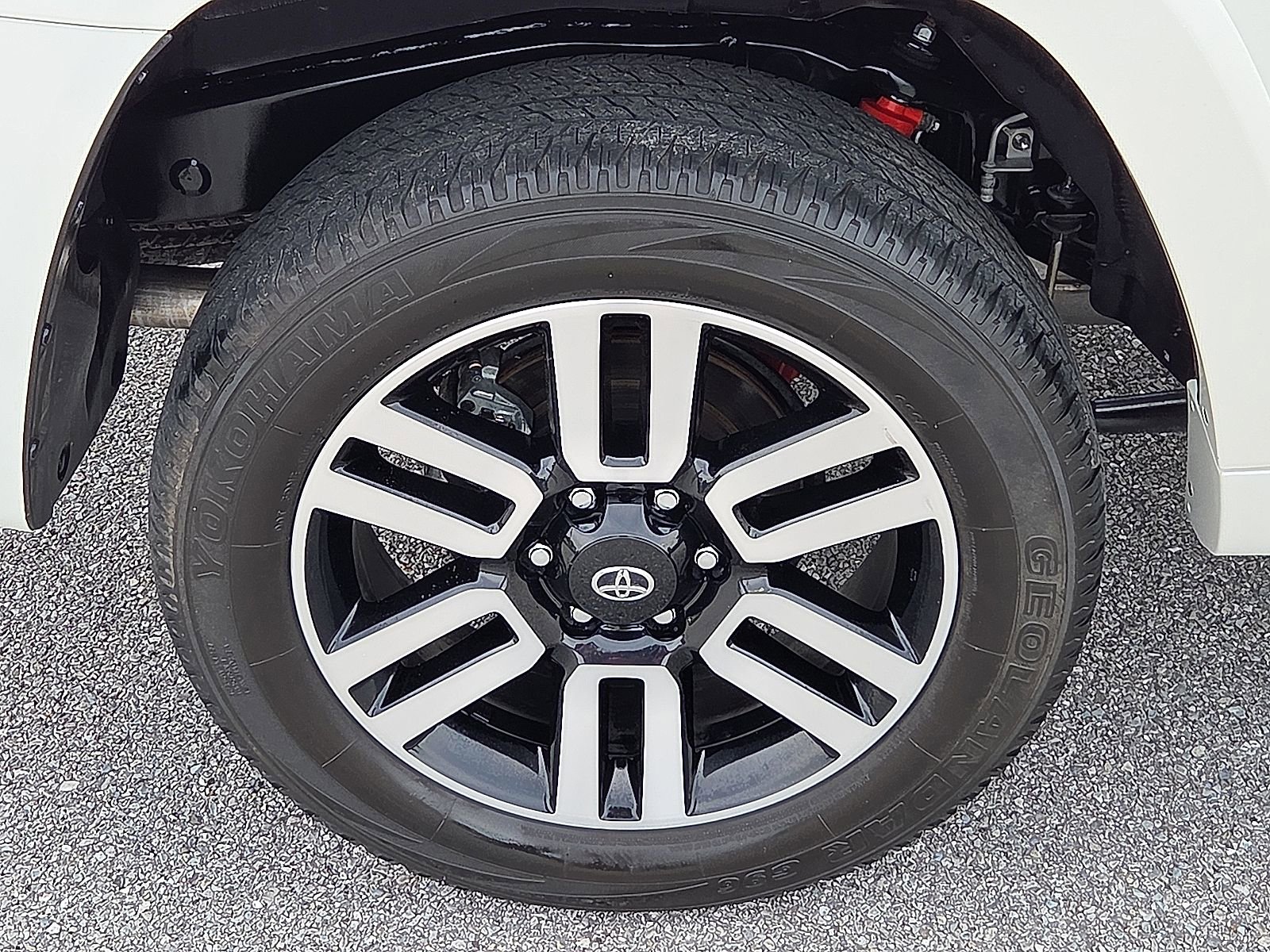 Used 2023 Toyota 4Runner Limited AWD/4WD image 7