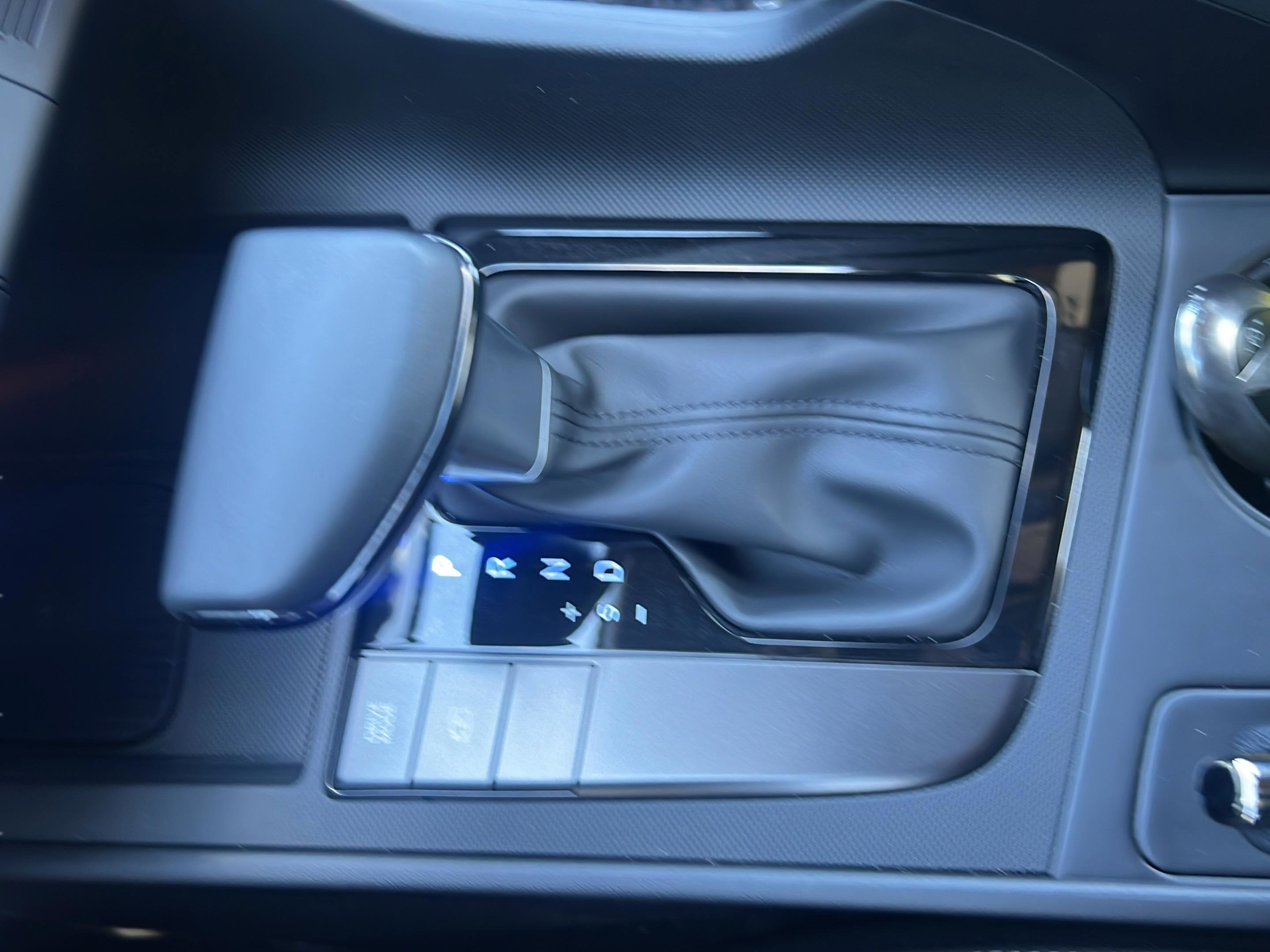 Certified 2025 Hyundai Elantra Sport image 17