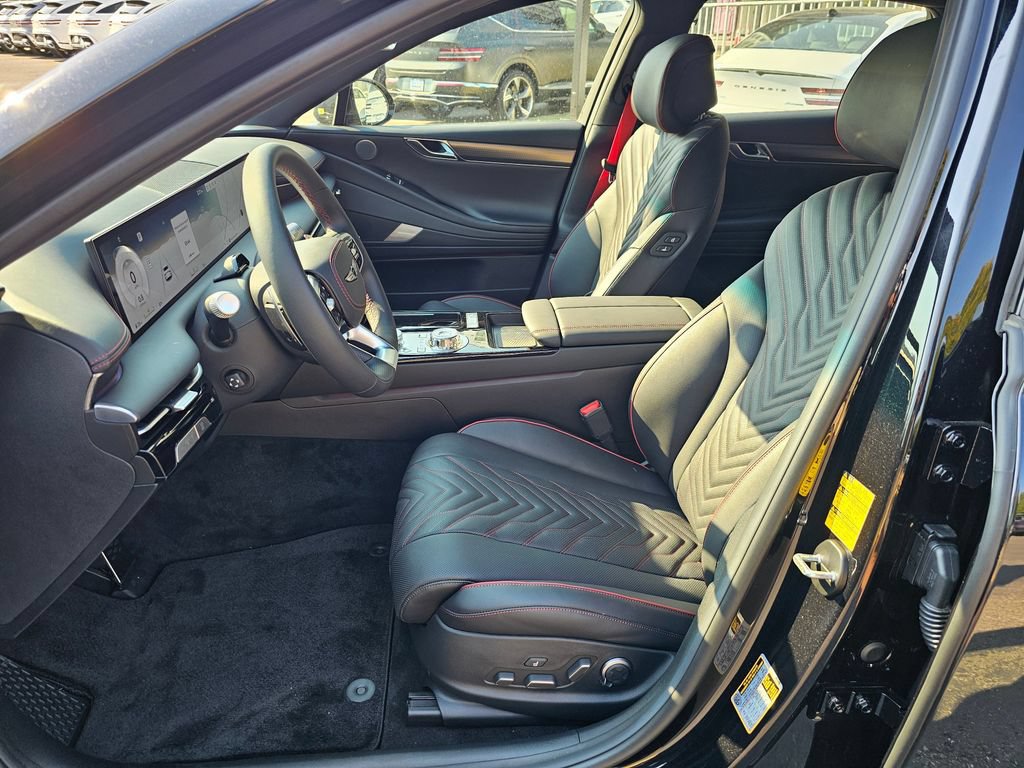 Certified 2025 Genesis G80 2.5T Sport Prestige AWD/4WD image 19