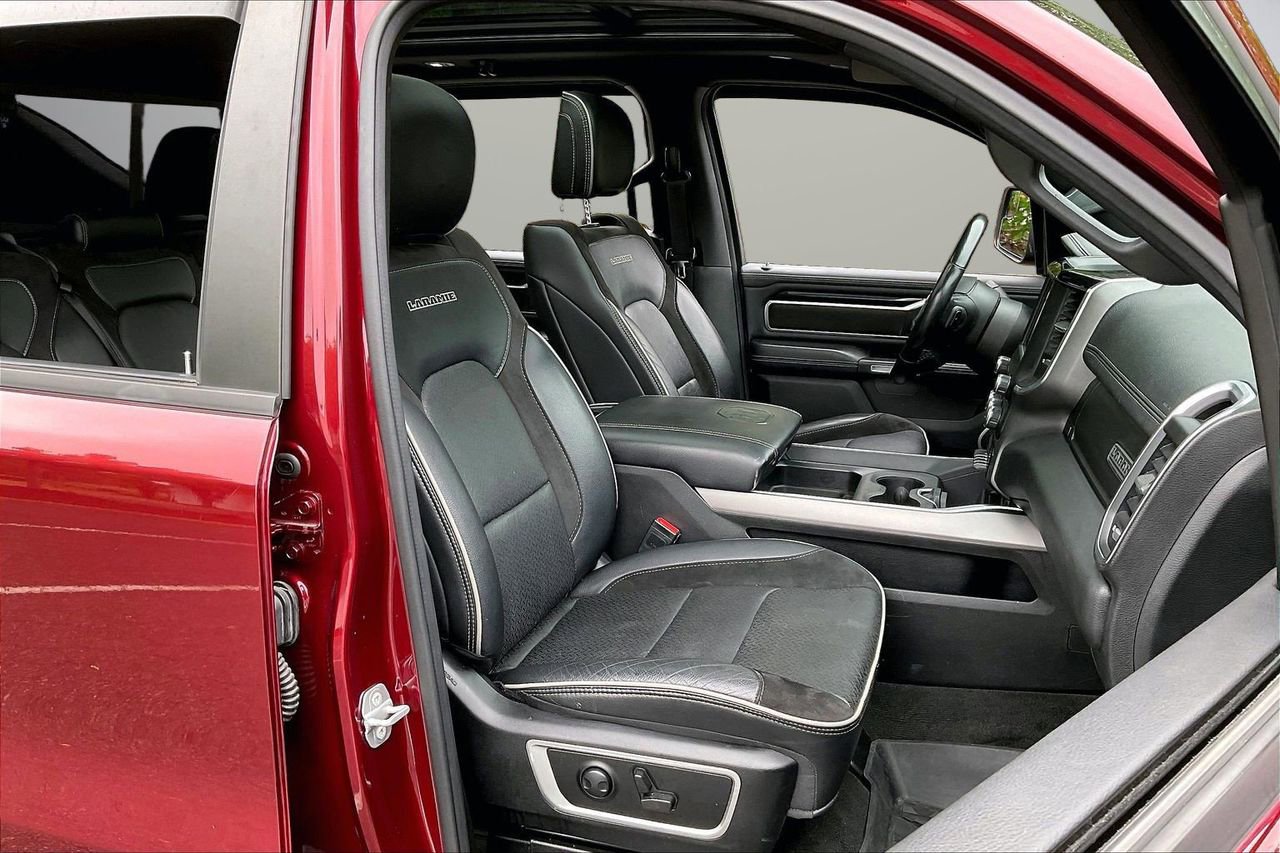 Used 2022 RAM 1500 Laramie w/ Sport Appearance Package AWD/4WD image 24