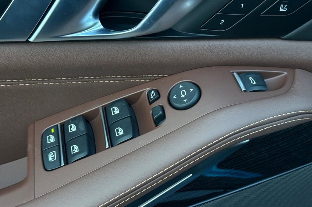 New 2026 BMW X7 M60i w/ Executive Package image 11
