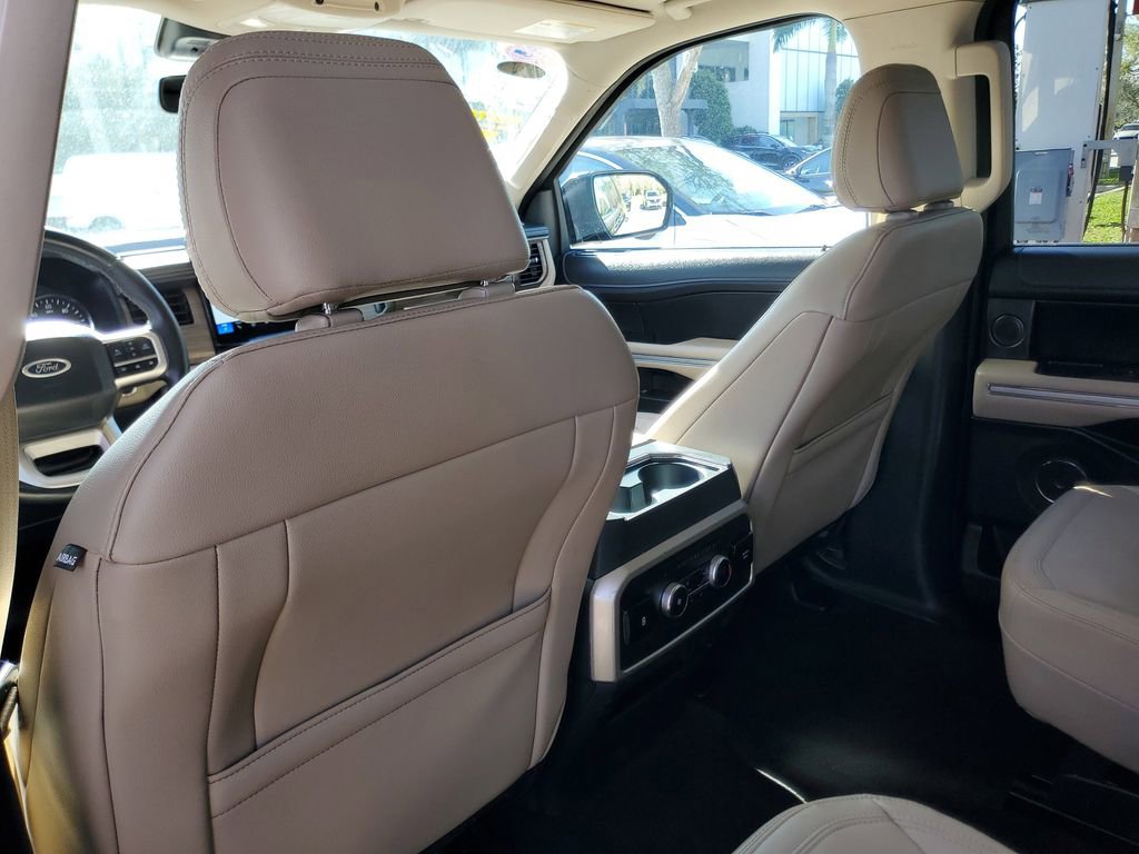 Used 2024 Ford Expedition Max Limited AWD/4WD image 14