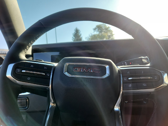 New 2026 GMC Yukon Elevation w/ LPO, Elevation Black Package AWD/4WD image 15