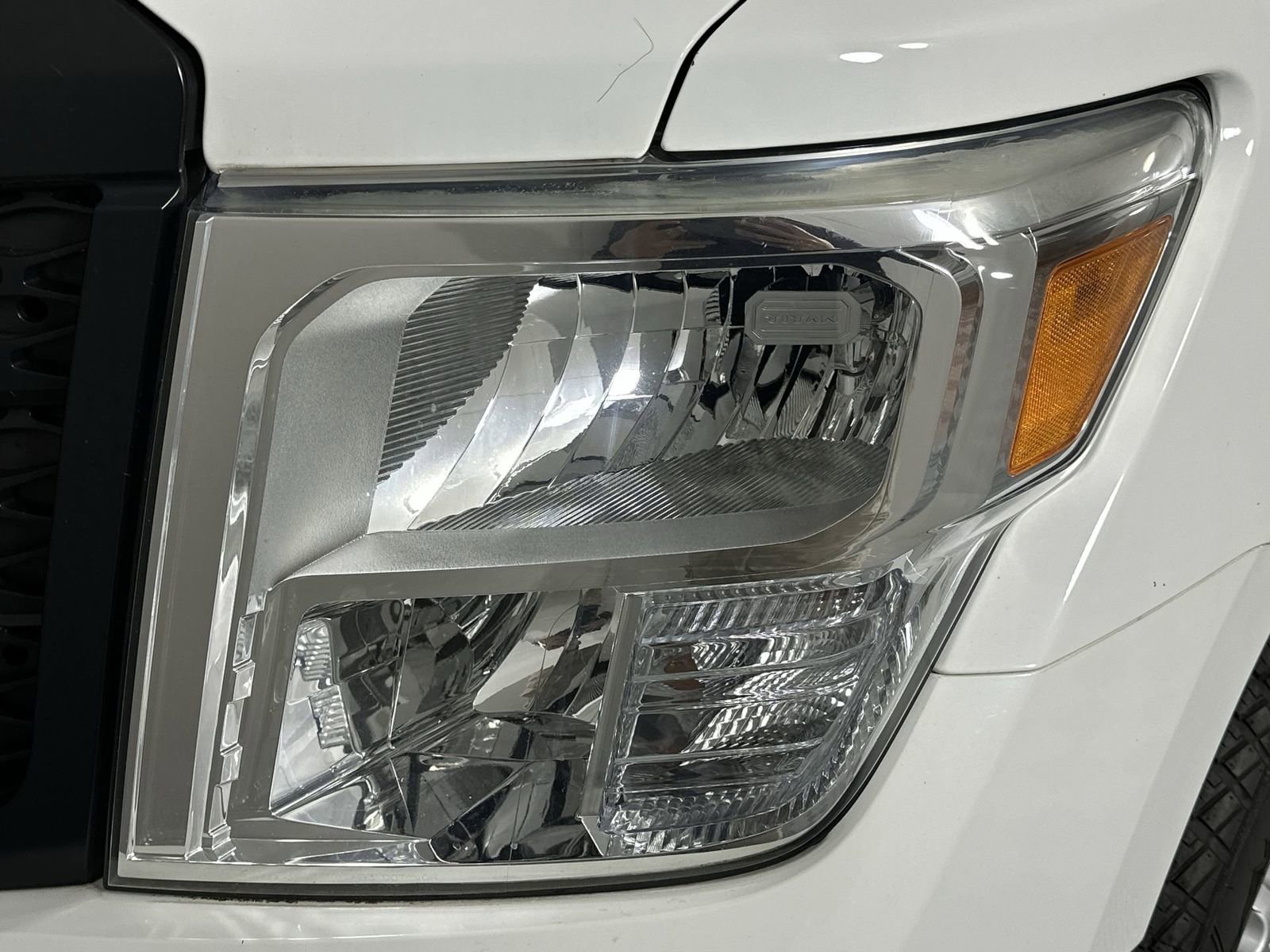 Used 2017 Nissan Titan S image 26