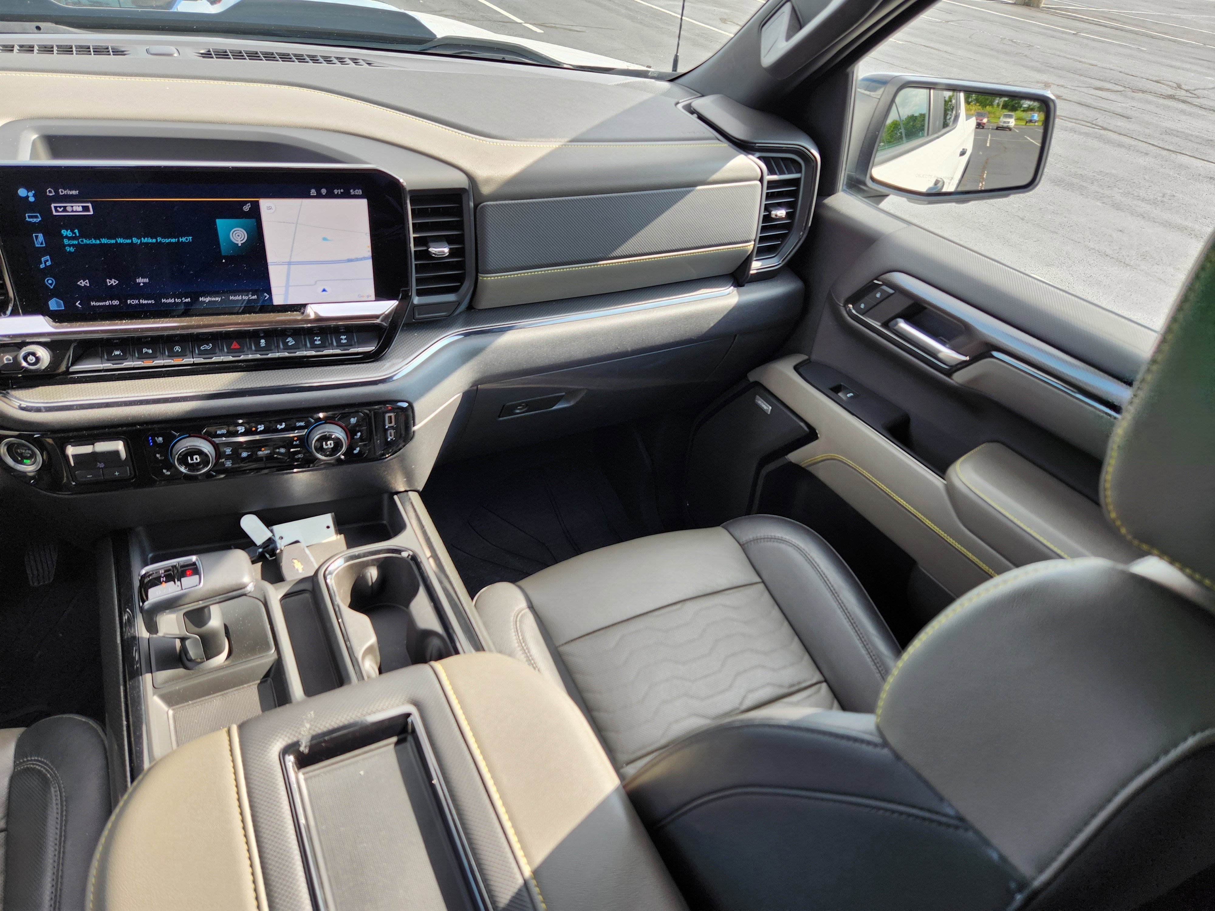 Used 2022 Chevrolet Silverado 1500 ZR2 w/ Technology Package image 16