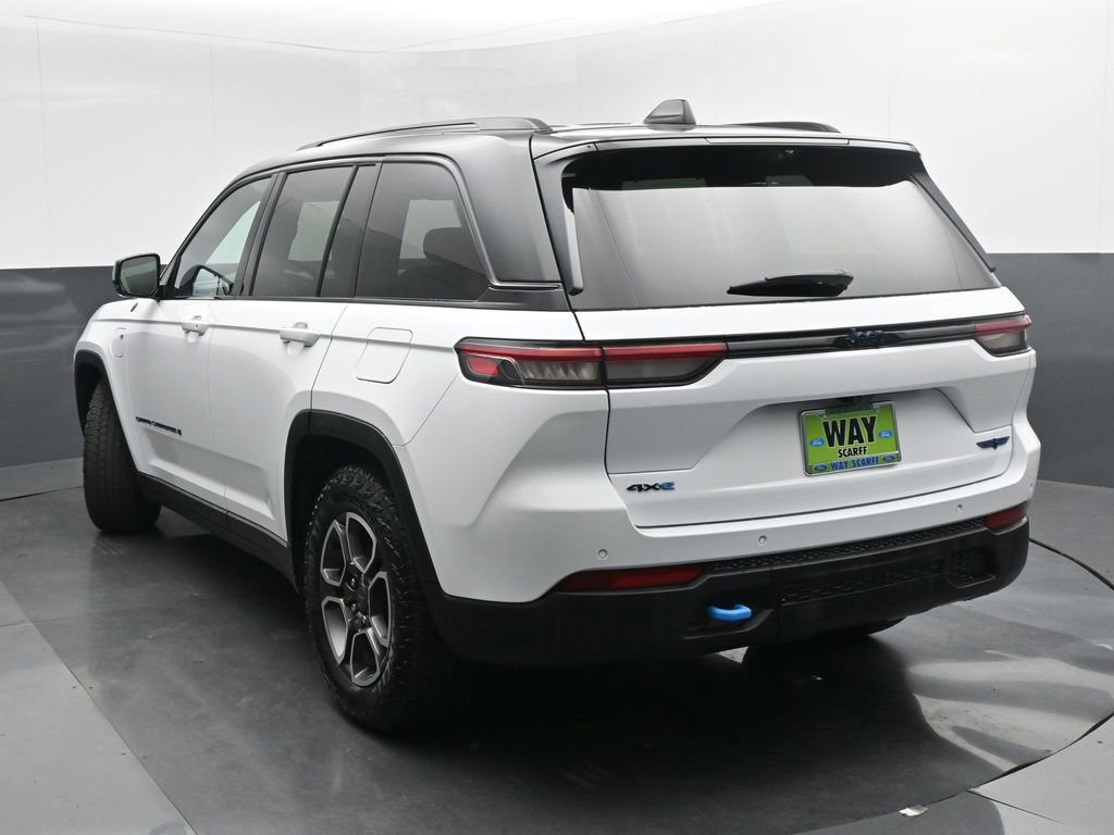 Used 2023 Jeep Grand Cherokee Trailhawk w/ Luxury Tech Group III AWD/4WD image 4