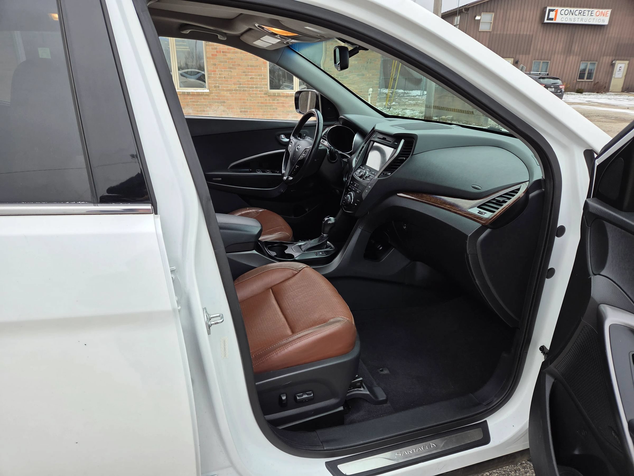 Used 2014 Hyundai Santa Fe Sport 2.0T w/ Technology Package 05 FWD image 21