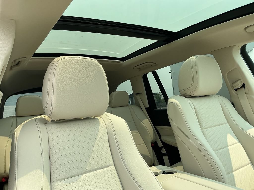 New 2026 Mercedes-Benz GLS 450 4MATIC image 19