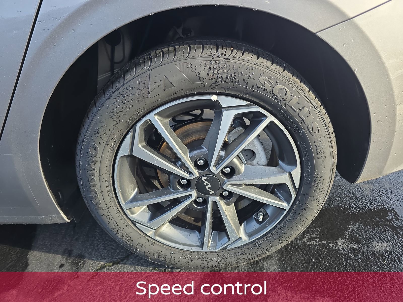 Used 2024 Kia Forte LXS image 11