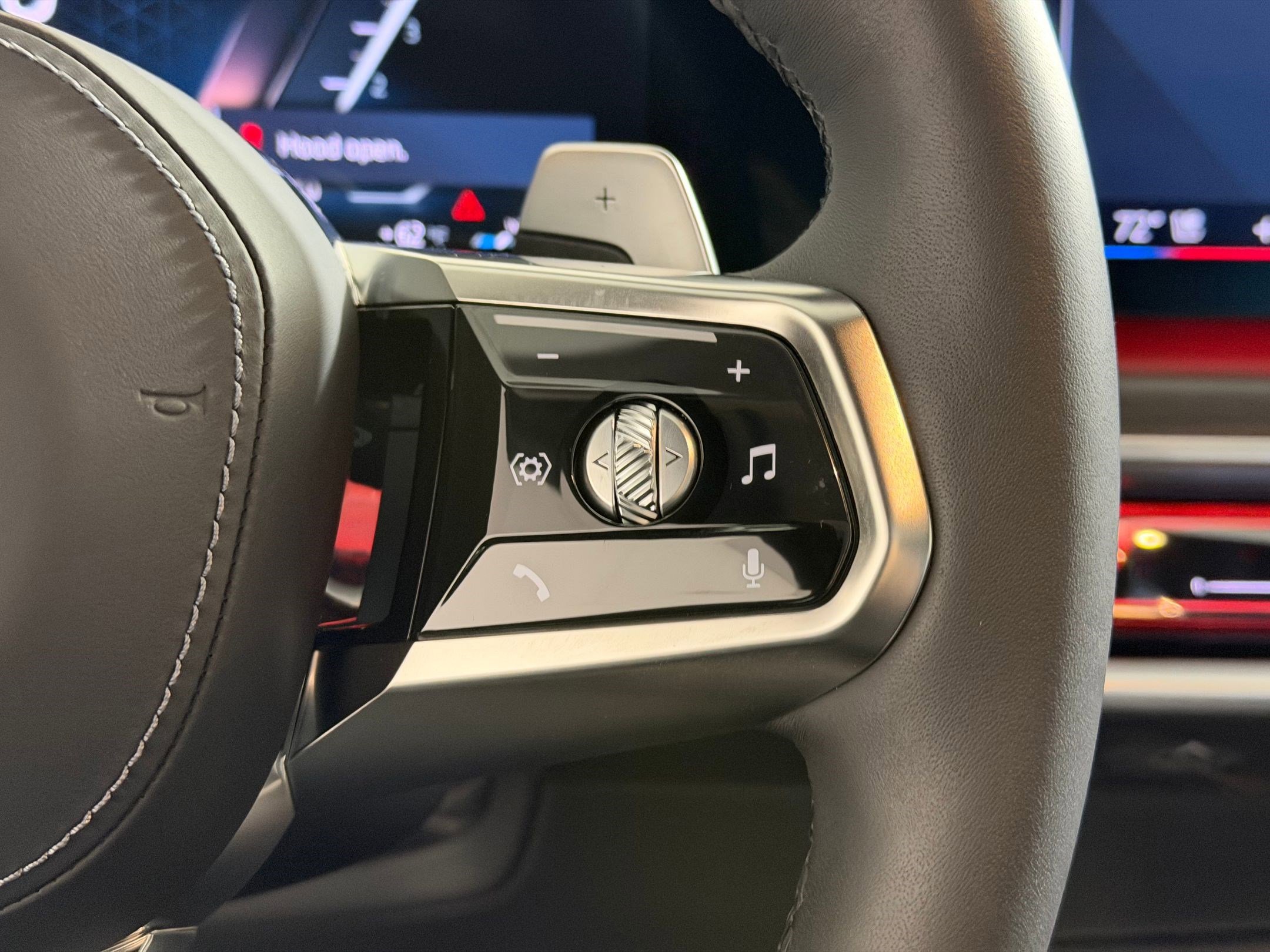 Used 2024 BMW 760i xDrive 760i xDrive image 32