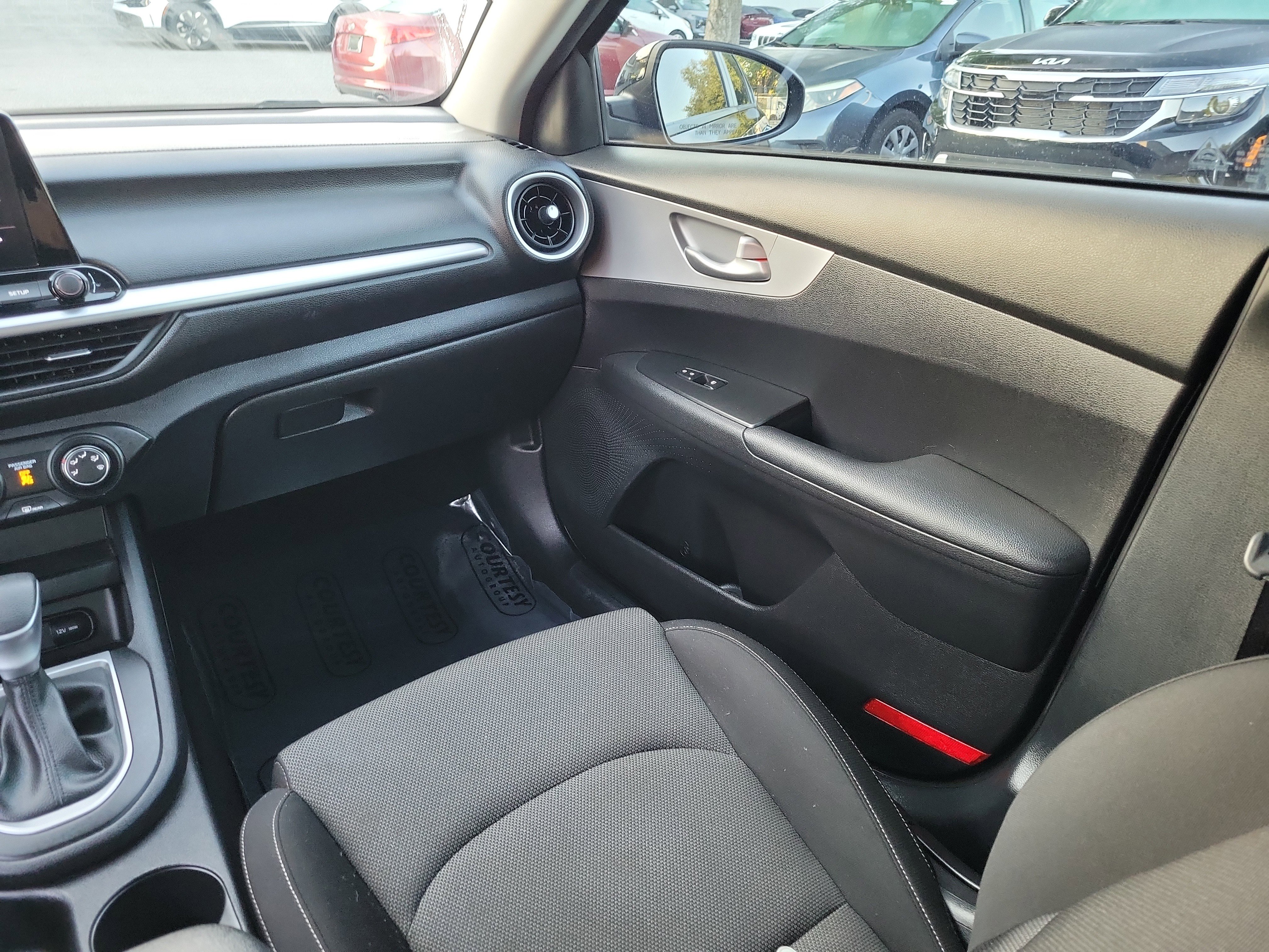 Used 2023 Kia Forte LXS w/ LXS Technology Package FWD image 14