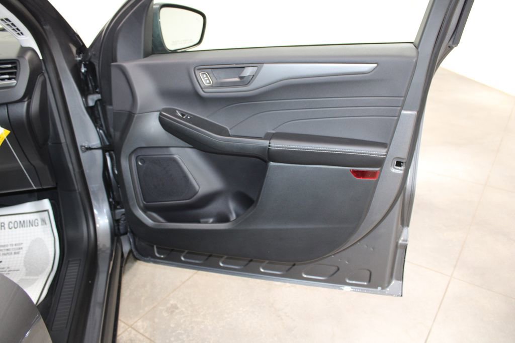 New 2026 Ford Escape Active image 27