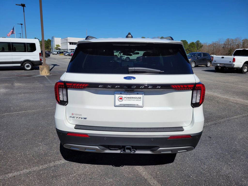 Certified 2025 Ford Explorer Active w/ Active Comfort Package image 4
