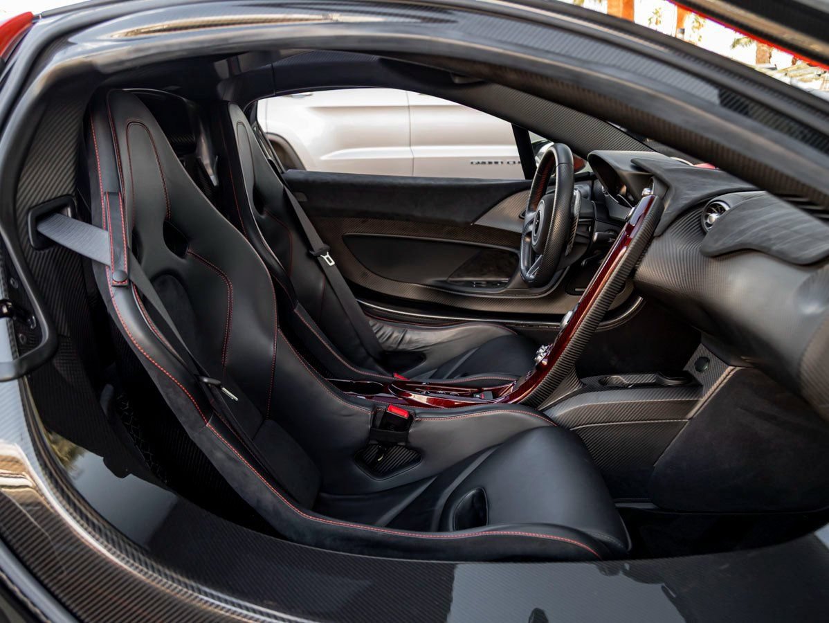 Used 2015 McLaren P1 RWD image 22
