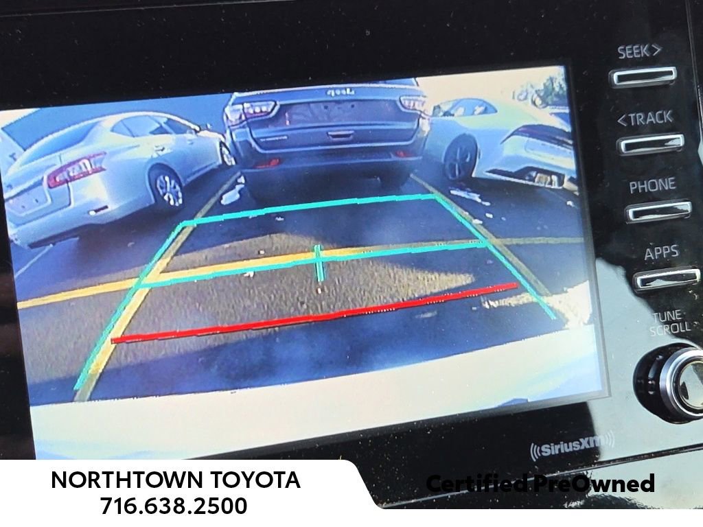 Used 2024 Toyota Camry SE image 11