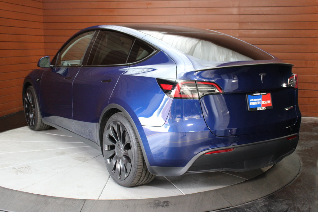 Used 2023 Tesla Model Y Performance AWD/4WD image 38