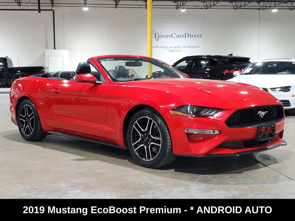 Used 2019 Ford Mustang Premium image 3