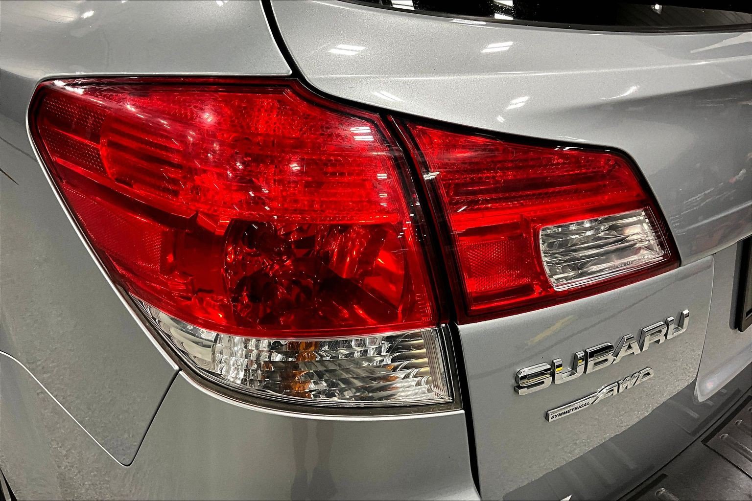 Used 2012 Subaru Outback 2.5i Premium AWD/4WD image 23