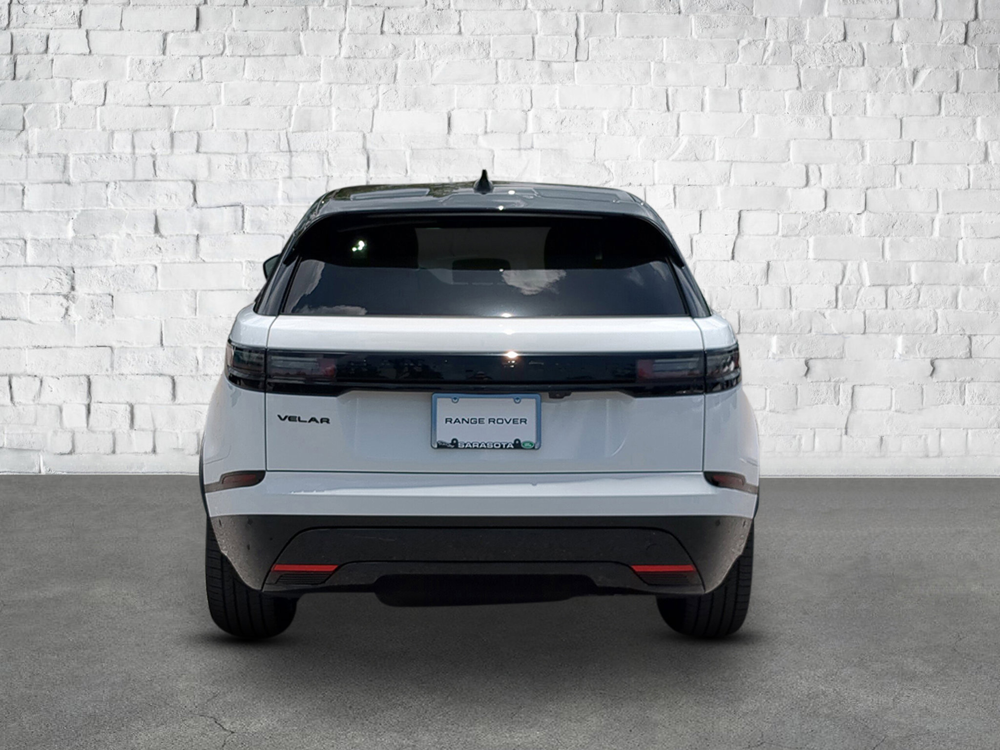 New 2026 Land Rover Range Rover Velar Dynamic SE image 5
