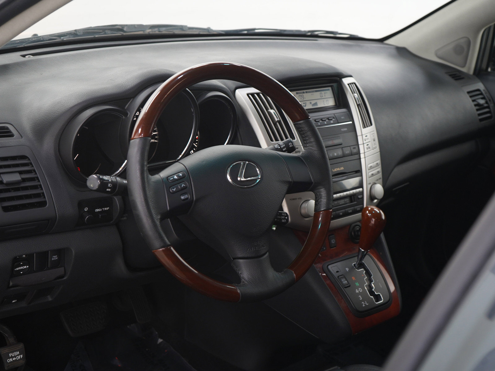Used 2004 Lexus RX 330 AWD image 26