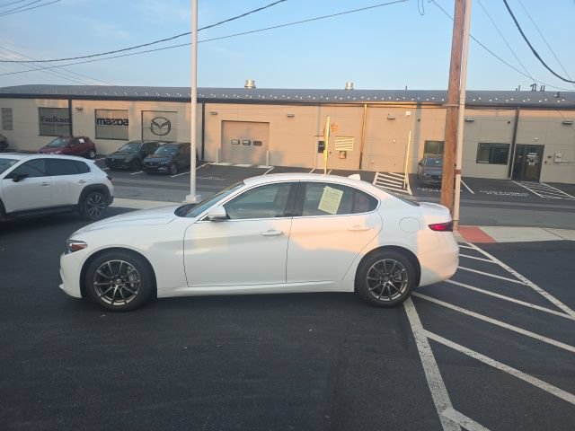 Used 2018 Alfa Romeo Giulia AWD video 2