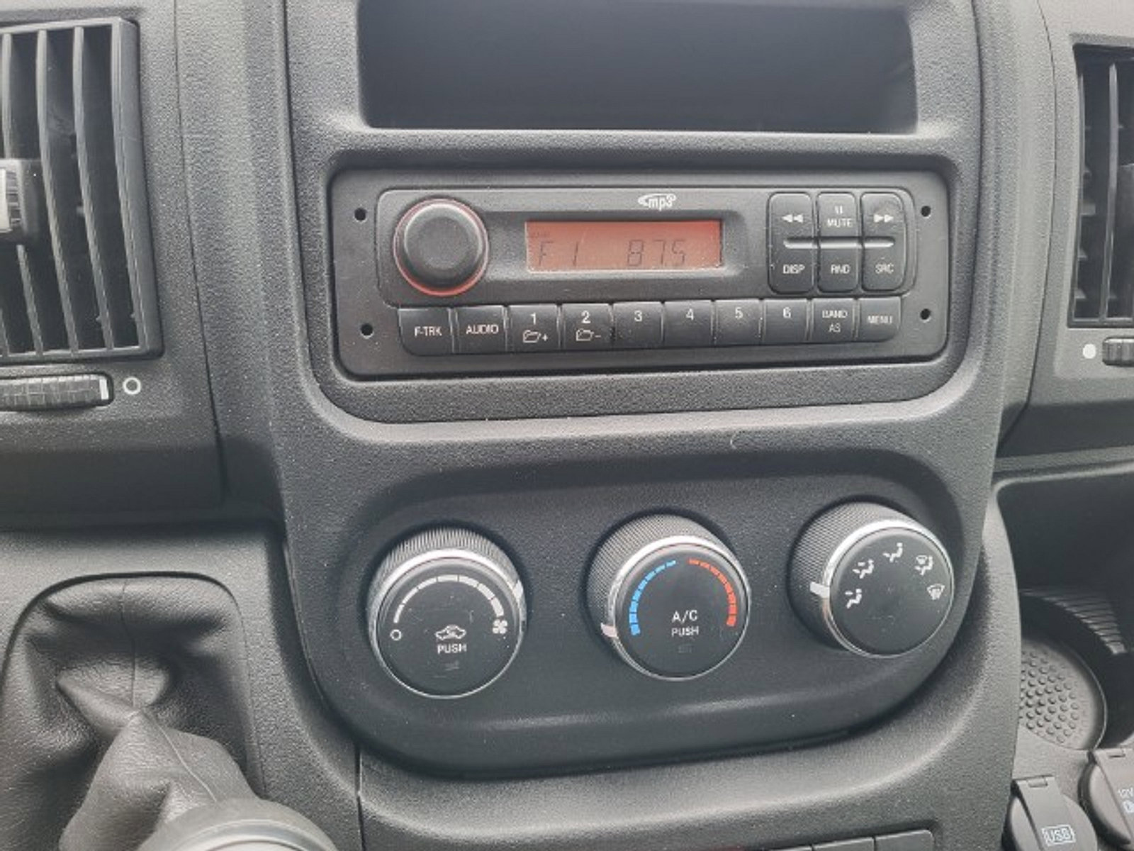 Used 2015 RAM ProMaster 3500 w/ Cargo Convenience Group image 8