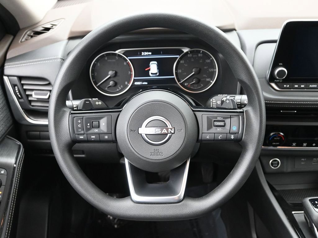 Used 2023 Nissan Rogue SV image 21