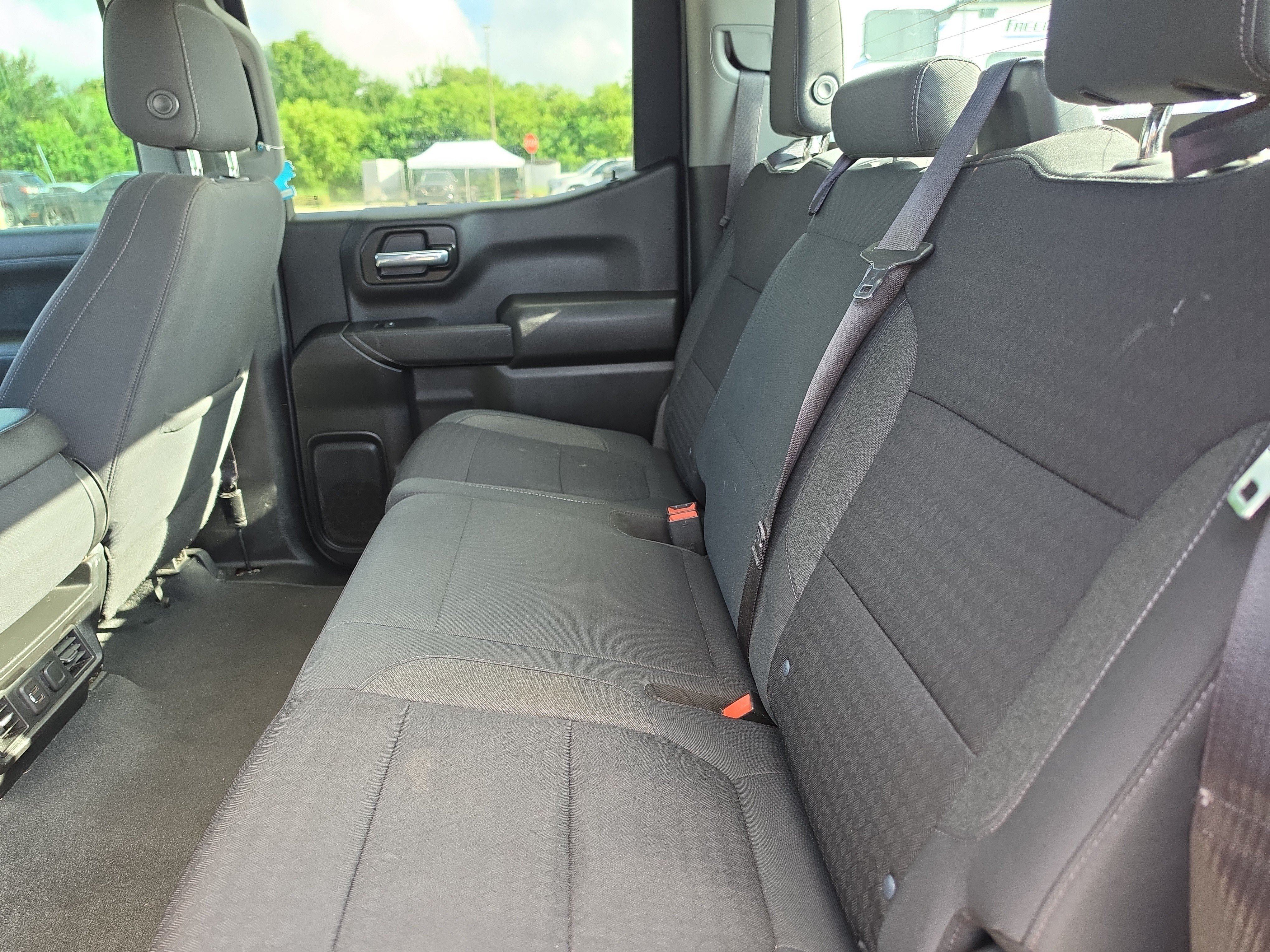 Used 2021 Chevrolet Silverado 1500 LT RWD image 12