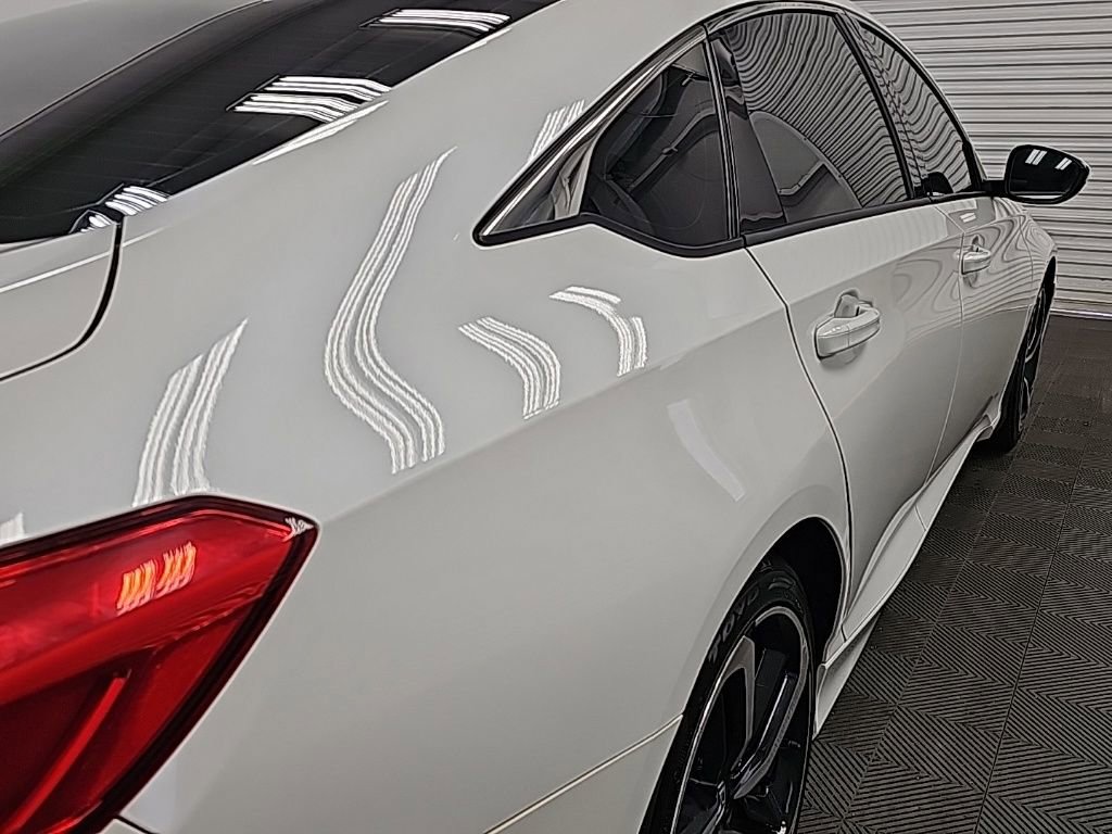 Used 2019 Honda Accord Sport image 10
