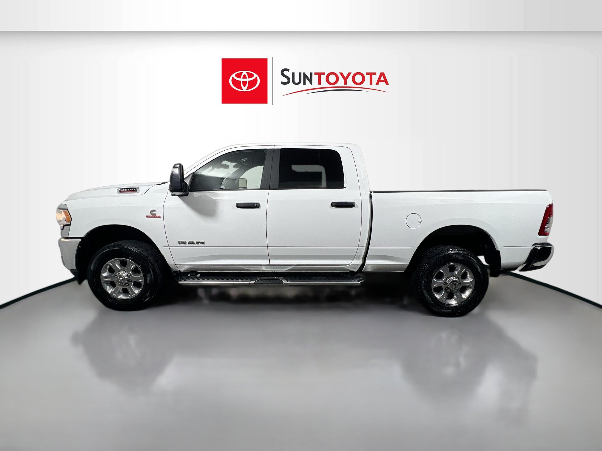 Used 2024 RAM 2500 Big Horn AWD/4WD image 7