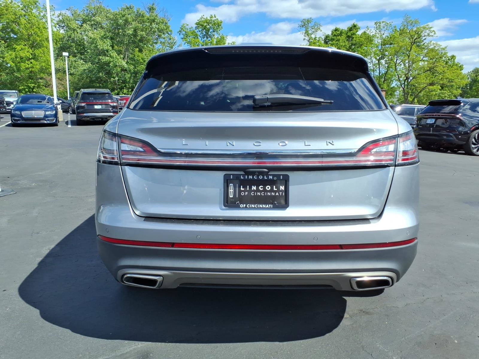 Used 2022 Lincoln Nautilus Reserve AWD/4WD image 6