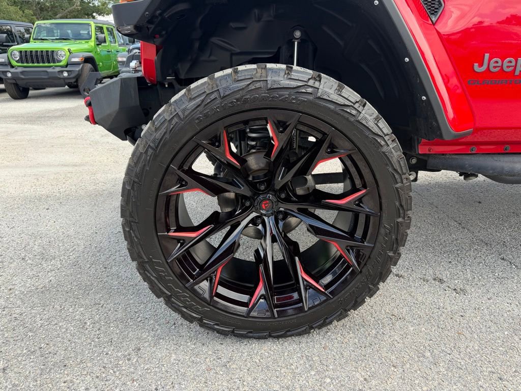 Used 2021 Jeep Gladiator Rubicon AWD/4WD image 10