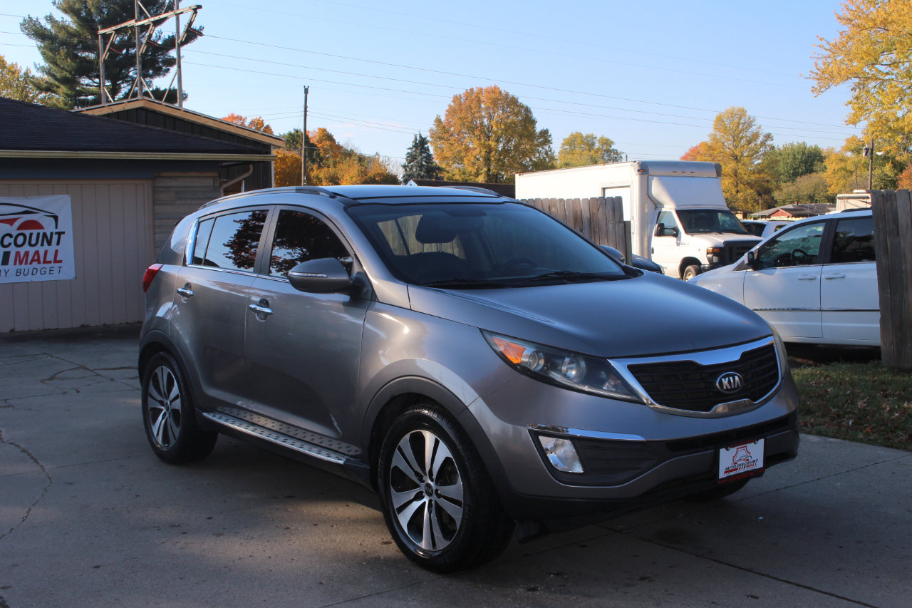 Used 2013 Kia Sportage EX w/ EX Premium Pkg image 2
