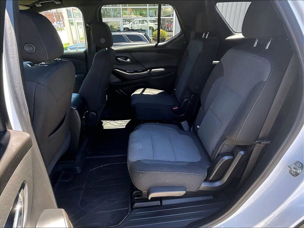 Used 2023 Chevrolet Traverse LT w/ LPO, Floor Liner Package AWD/4WD image 15