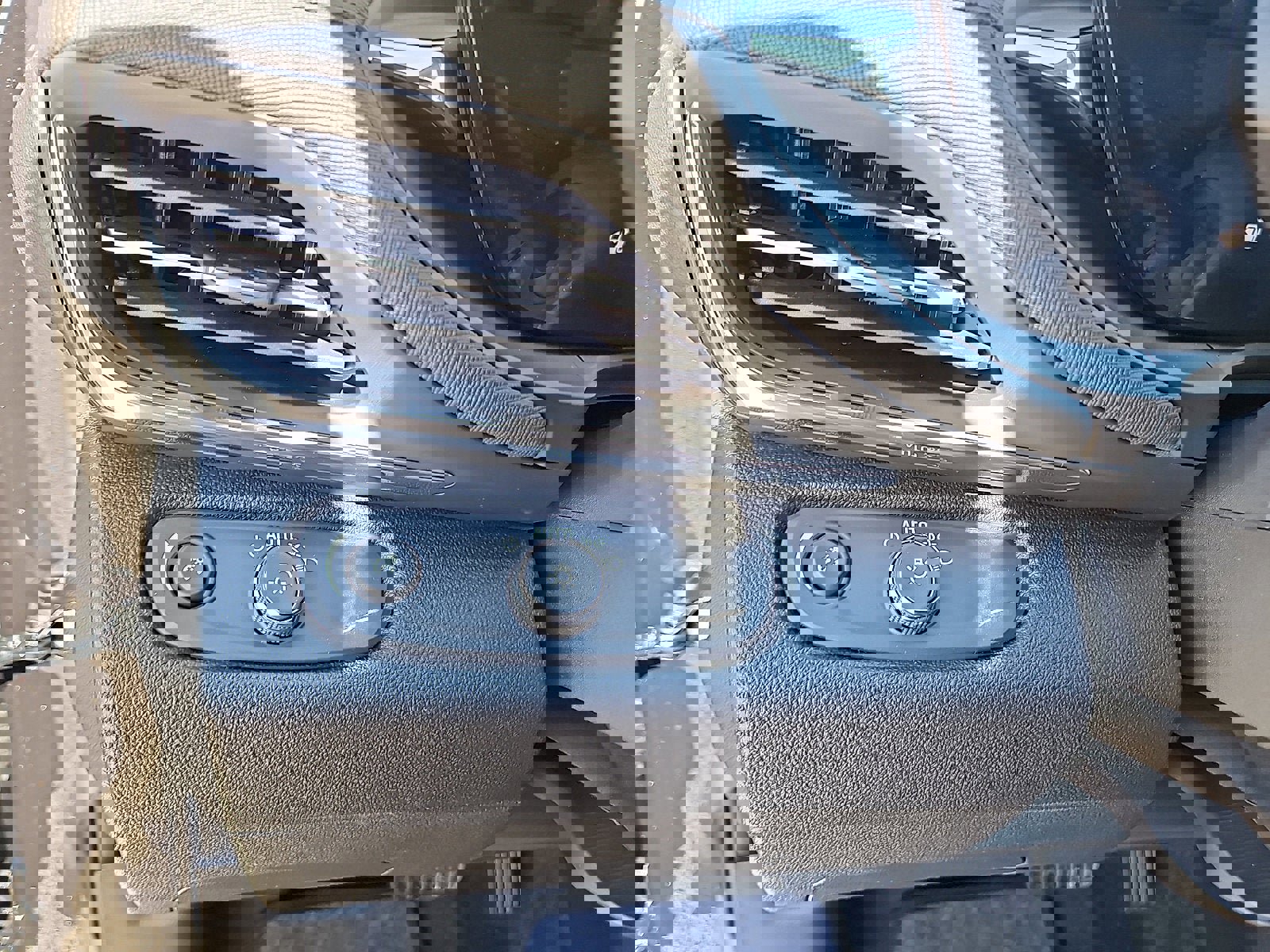 New 2026 Buick Envista Preferred w/ Convenience II Package image 14