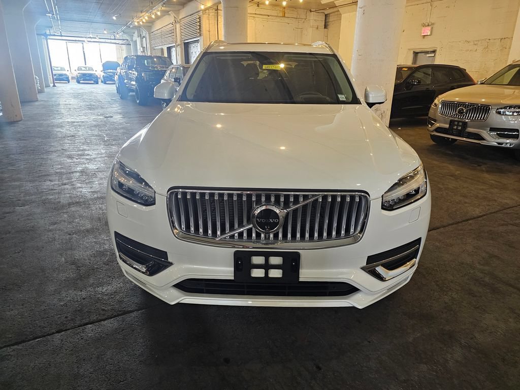 Certified 2024 Volvo XC90 B6 Ultimate AWD/4WD image 6