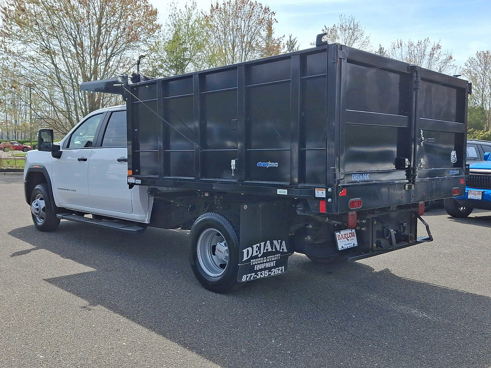Used 2024 GMC Sierra 3500 Pro w/ Convenience Package AWD/4WD image 4